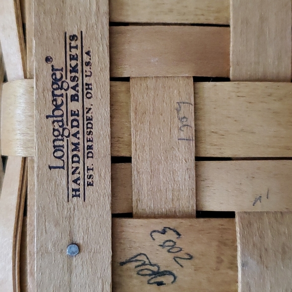 Longaberger Woven Memories Basket with Butternut fabric and Plastic Liner - Picture 9 of 15